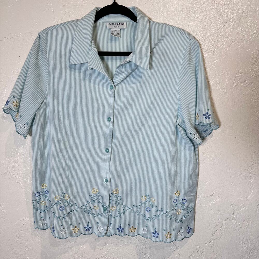Alfred Dunner Petite 14P Short Slv Blouse Seersucker Embroidered Cottage Vintage